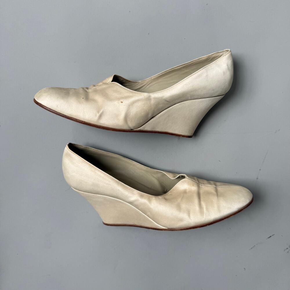 VTG Satin Wedding Shoes Silk Slippers Wedge Heel 50s Leather Sole Mid-Century